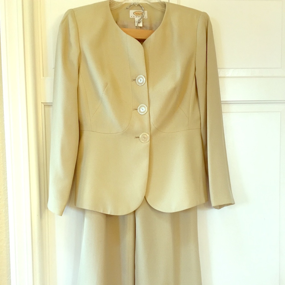 Talbots Petite size 2 Blazer/Jacket and Slacks set